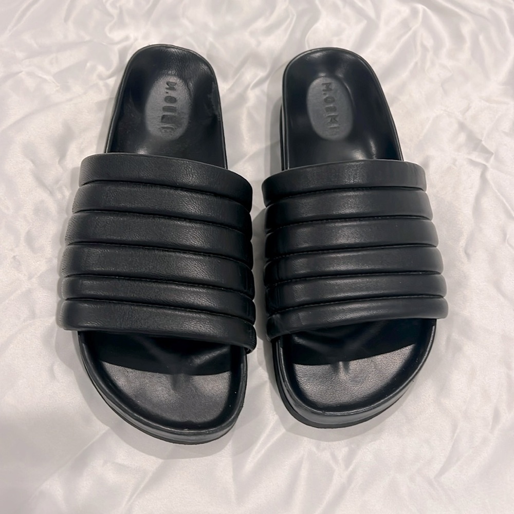 M.Gemi Anita Slide in black leather. 39